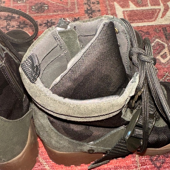 Steve Madden Black, Tan & Green Heeled Combat Boots - Picture 13 of 15